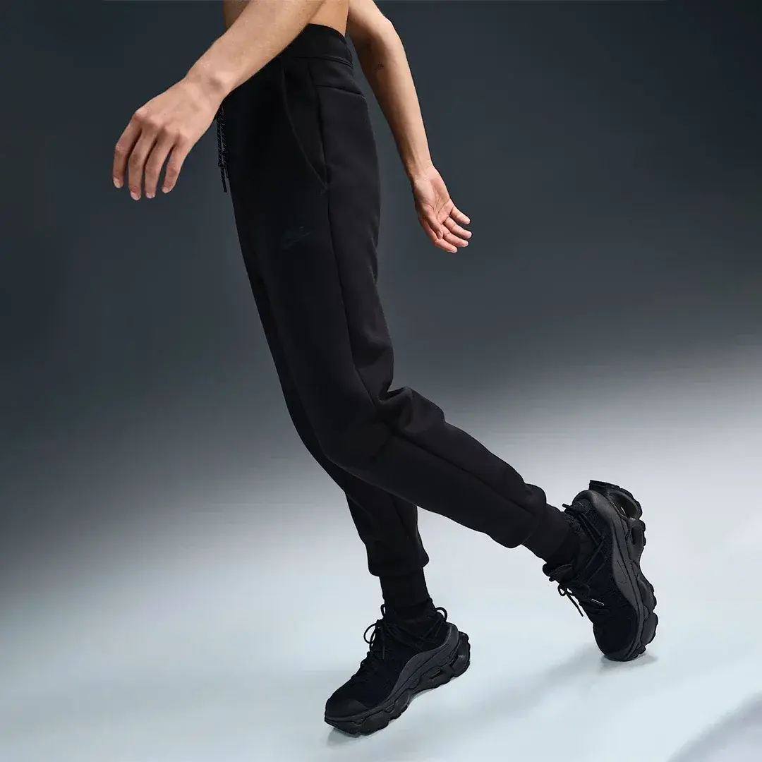 Sportswear Tech Fleece Kadın Eşofman Altı Siyah