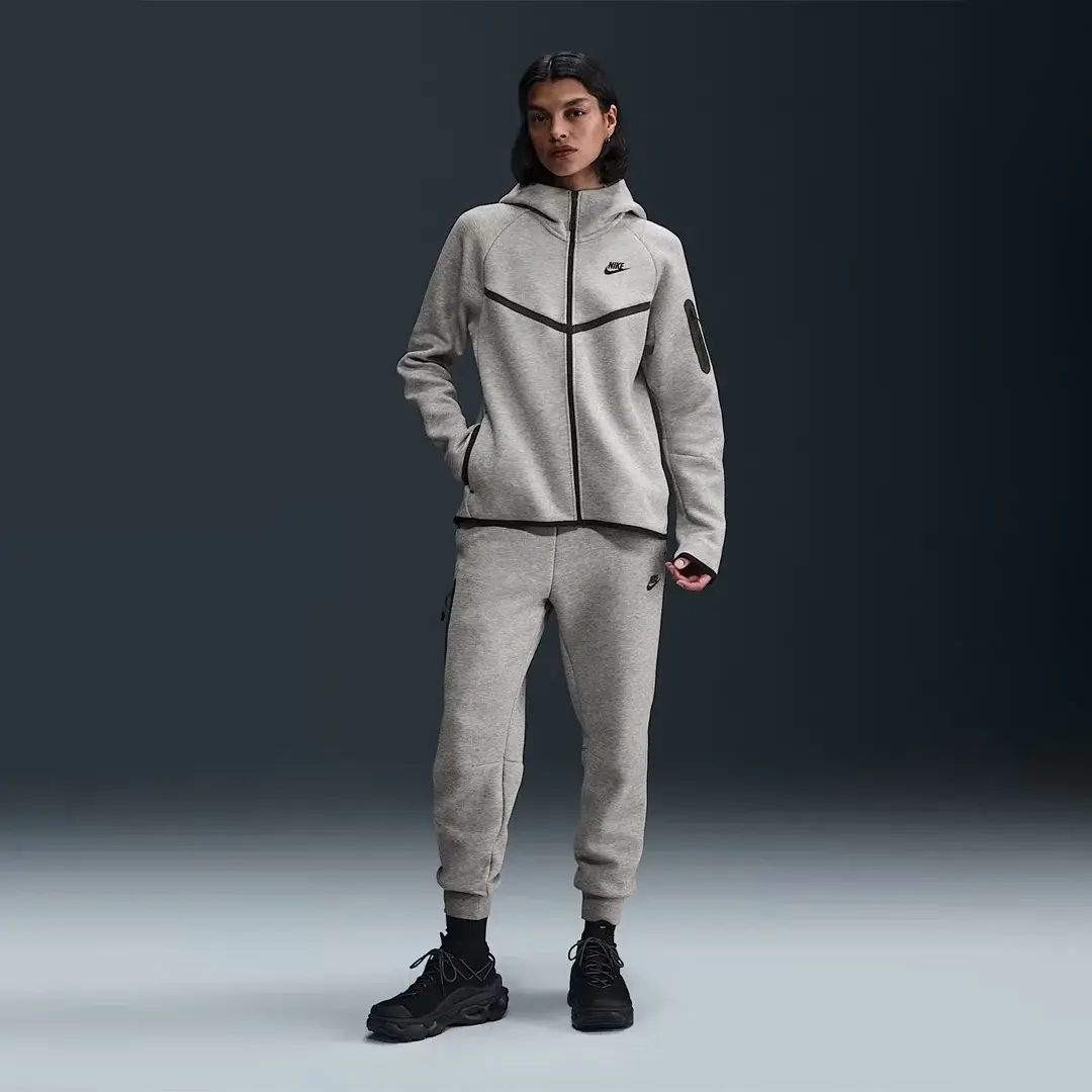 Sportswear Tech Fleece Windrunner Kadın Hoodie Gri
