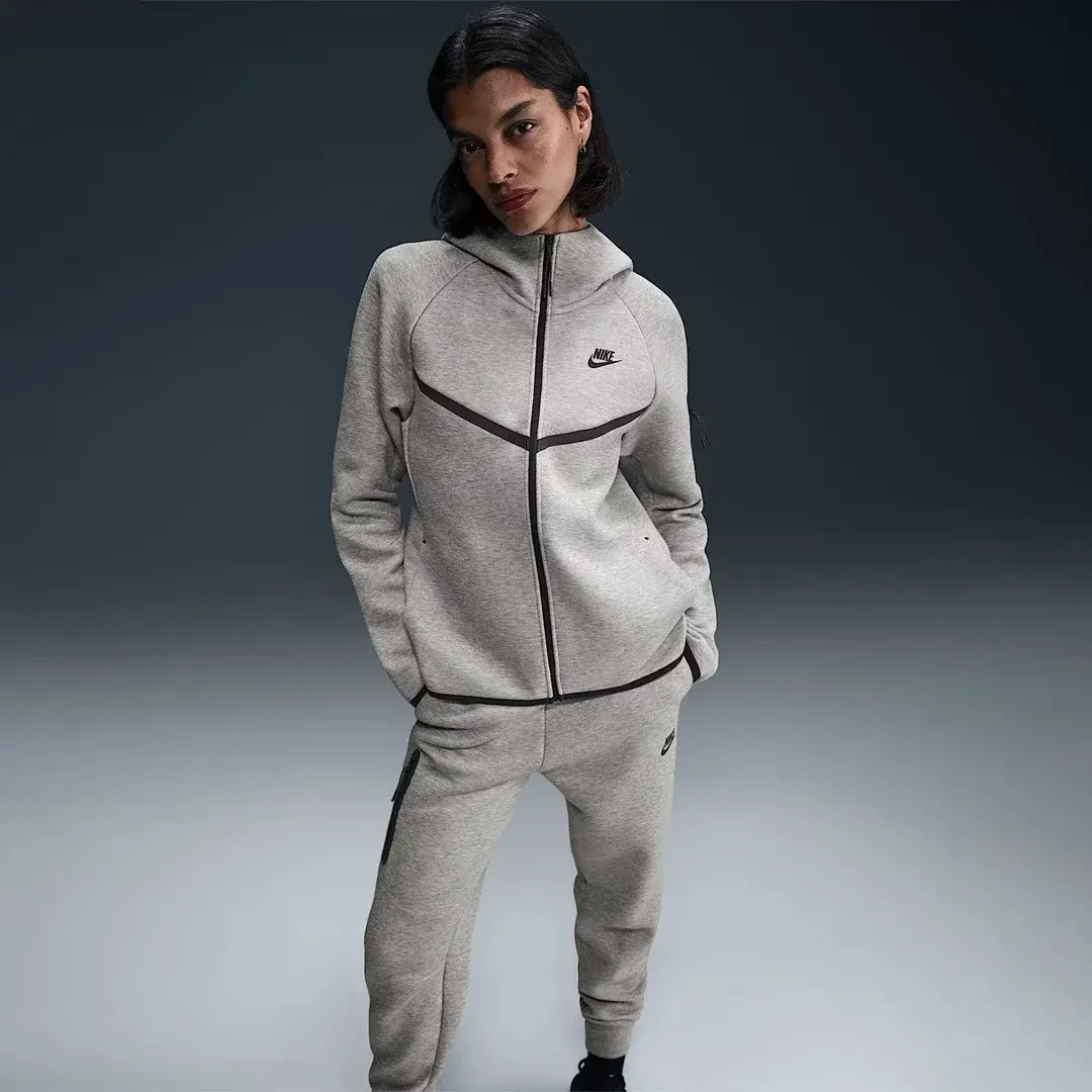 Sportswear Tech Fleece Windrunner Kadın Hoodie Gri