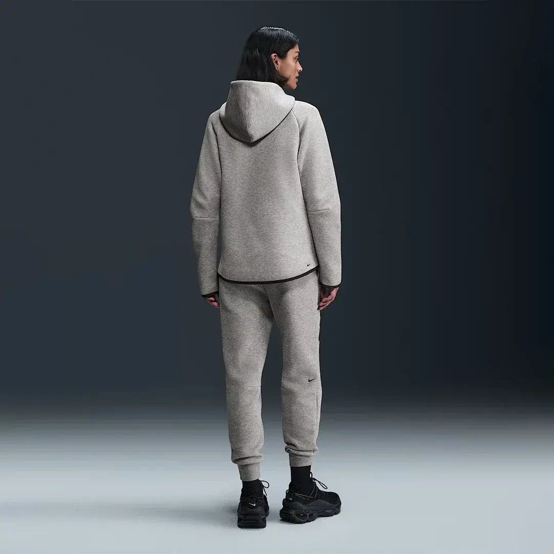 Sportswear Tech Fleece Windrunner Kadın Hoodie Gri