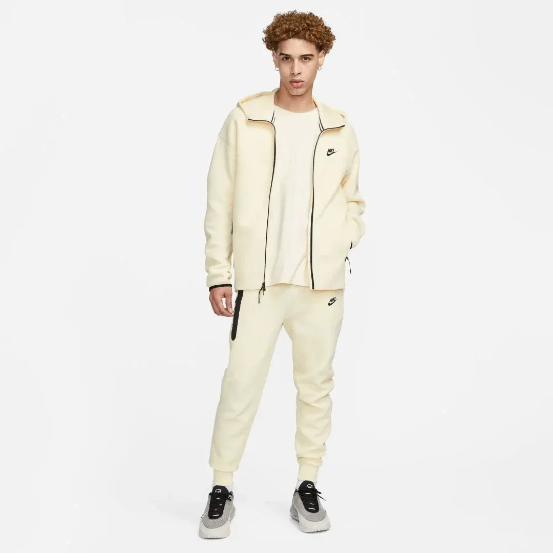 Sportswear Tech Fleece Windrunner Eşofman Üstü Coconut