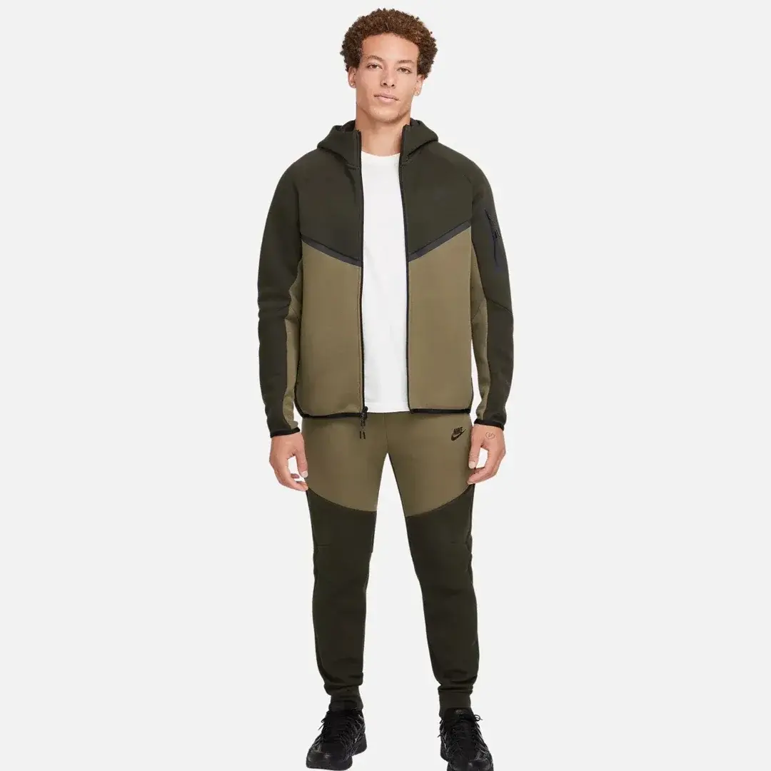 Tech Full-Zip Windrunner Hoodie Sequoia/Medium Olive/Black