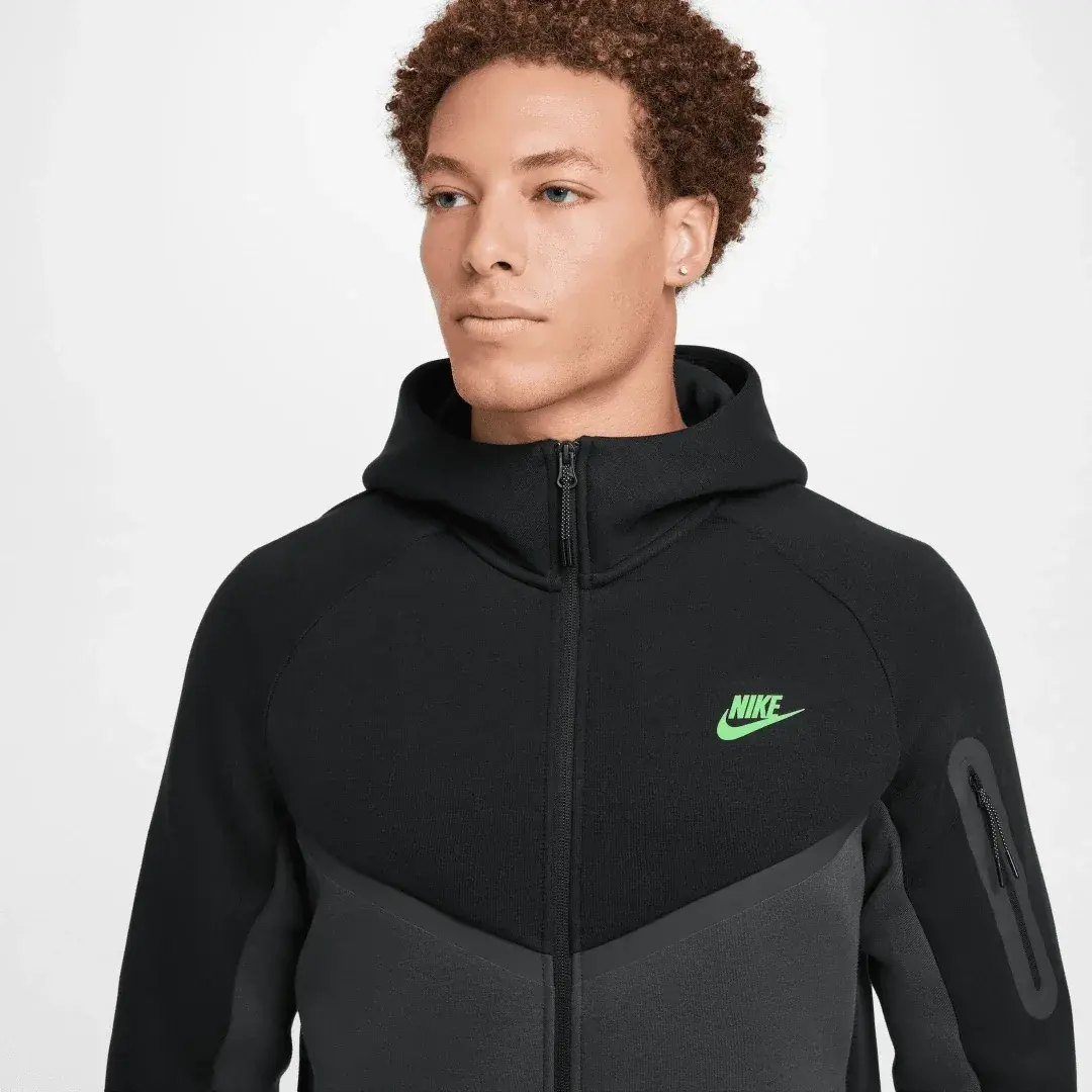 Tech Full-Zip Windrunner Hoodie Black/Anthracite/Green Strike