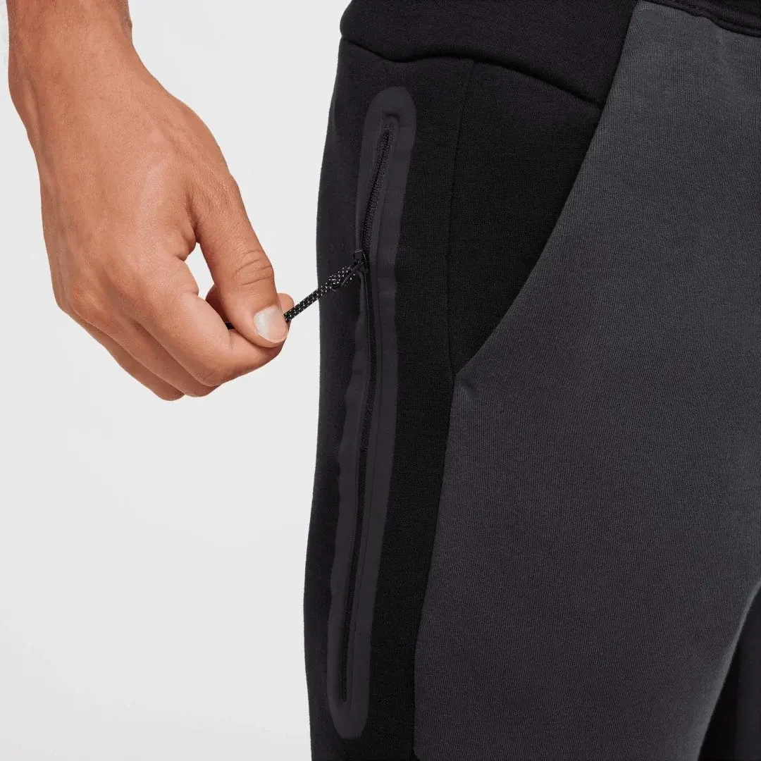 Tech Fleece Eşofman Altı Black/Anthracite/Green Strike