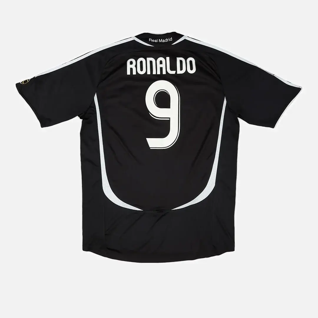 Ronaldo #9 Real Madrid 2006/07 Retro Forma